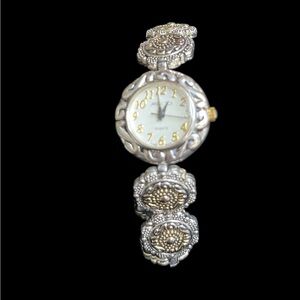 153 Vintage-Inspired Silver and Gold Women's Toggle Closure Watch